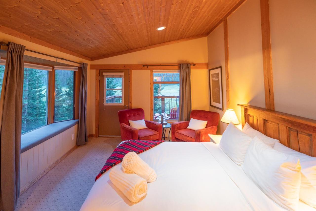 Mount Engadine Lodge Kananaskis Екстер'єр фото