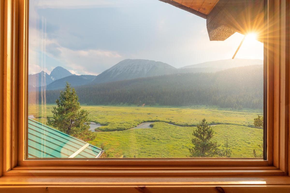 Mount Engadine Lodge Kananaskis Екстер'єр фото