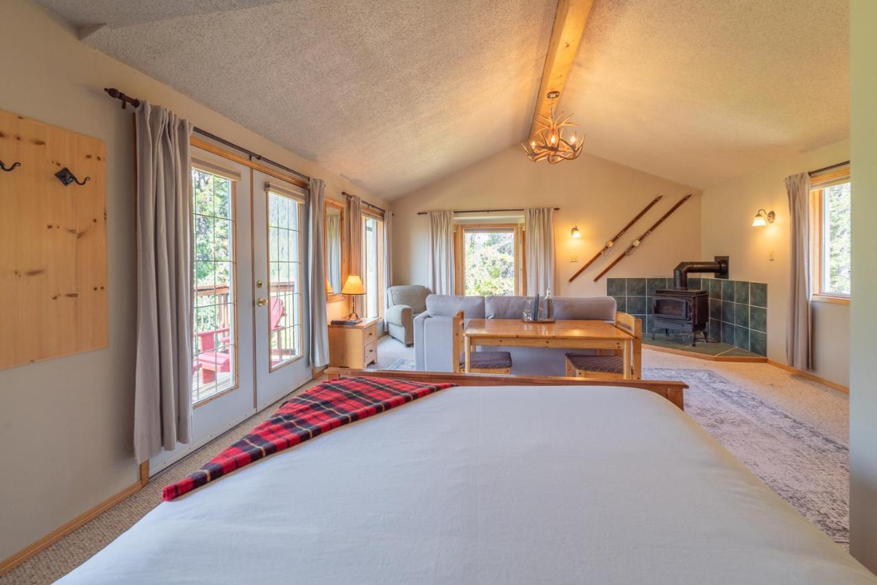 Mount Engadine Lodge Kananaskis Екстер'єр фото