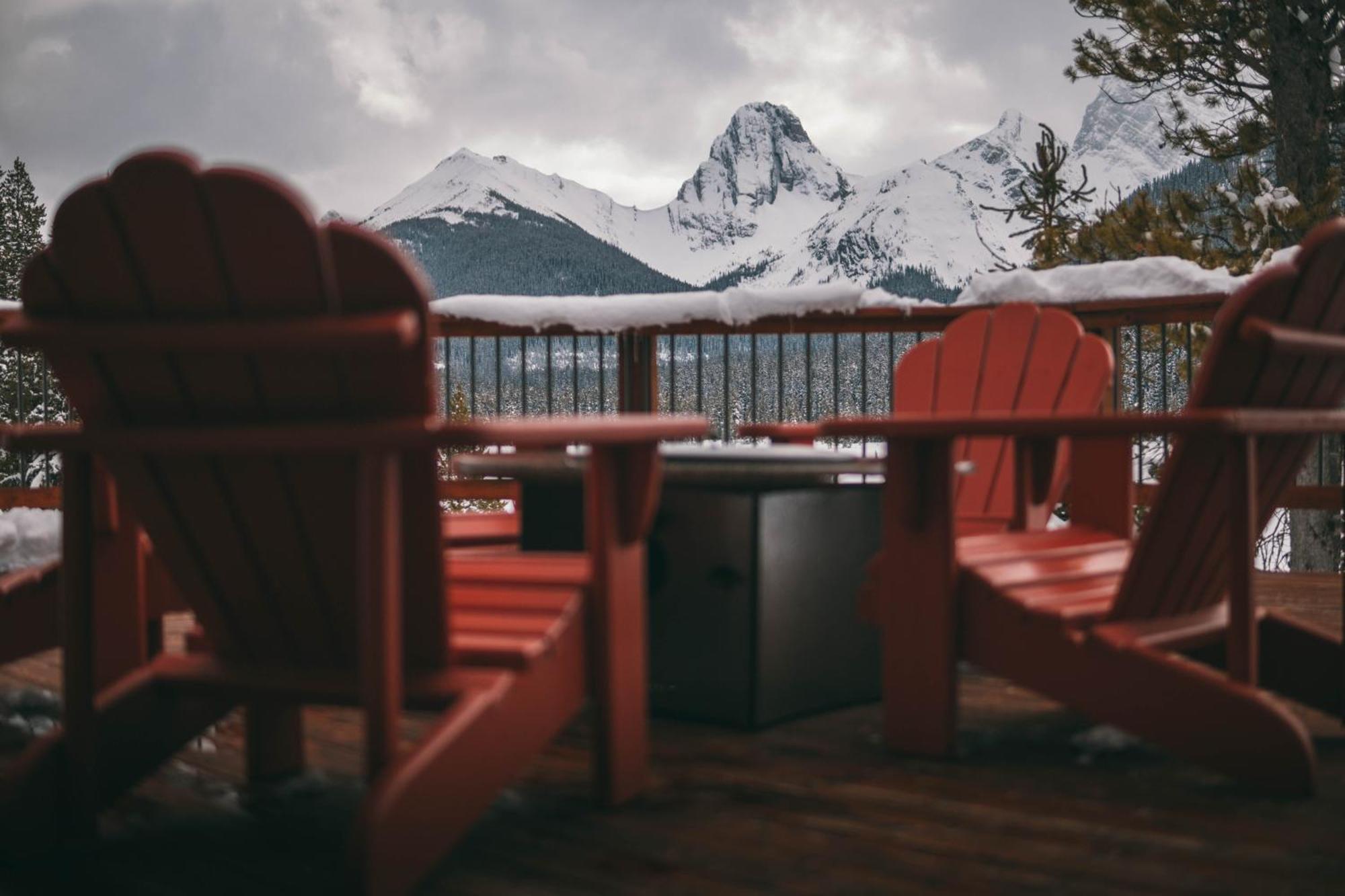 Mount Engadine Lodge Kananaskis Екстер'єр фото